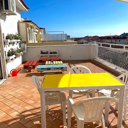 Scauri Attico Panoramico Apartman Minturno Kültér fotó